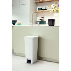 Brabantia Pedaalemmer StepUp 40L Light Grey -Marskramer Verkoop 102 0009 3 1