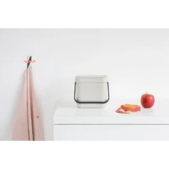 Brabantia Afvalemmer Sort & Go 6L Light Grey 9 Brabantia Afvalemmer Sort & Go 6L Light Grey -Marskramer Verkoop 102 3267 5 1