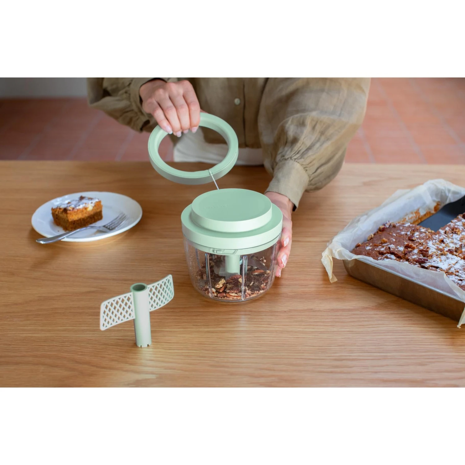 Brabantia Tasty+ Handmatige Hakmolen Jade Green 5 Brabantia Tasty+ Handmatige Hakmolen Jade Green - Afbeelding 5