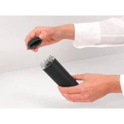 Brabantia SinkStyle Afwasmiddeldispenser - Dark Grey -Marskramer Verkoop 102 8049 3 1