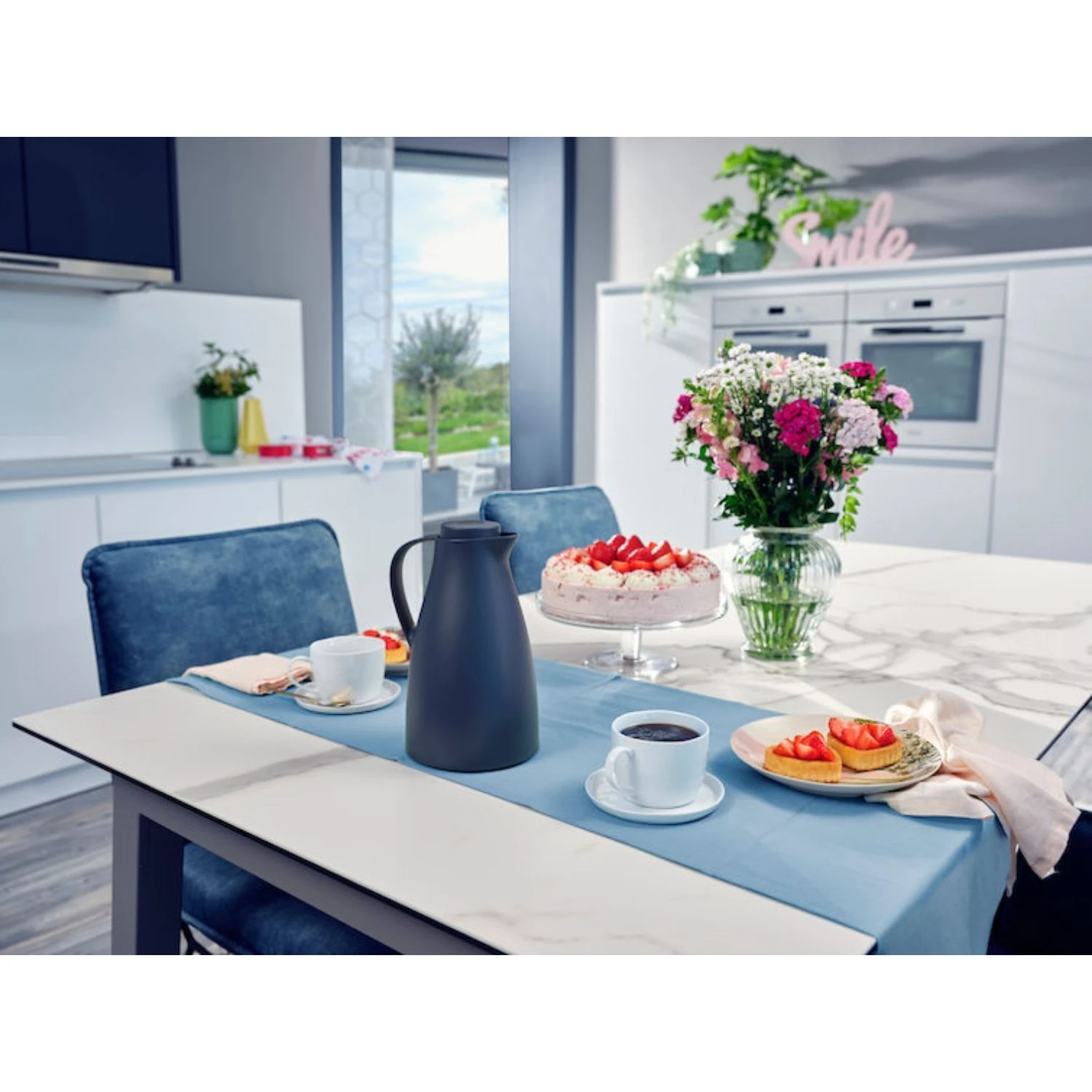 Leifheit Isoleerkan Harmonic 1L Donkerblauw 4 Leifheit Isoleerkan Harmonic 1L Donkerblauw - Afbeelding 4