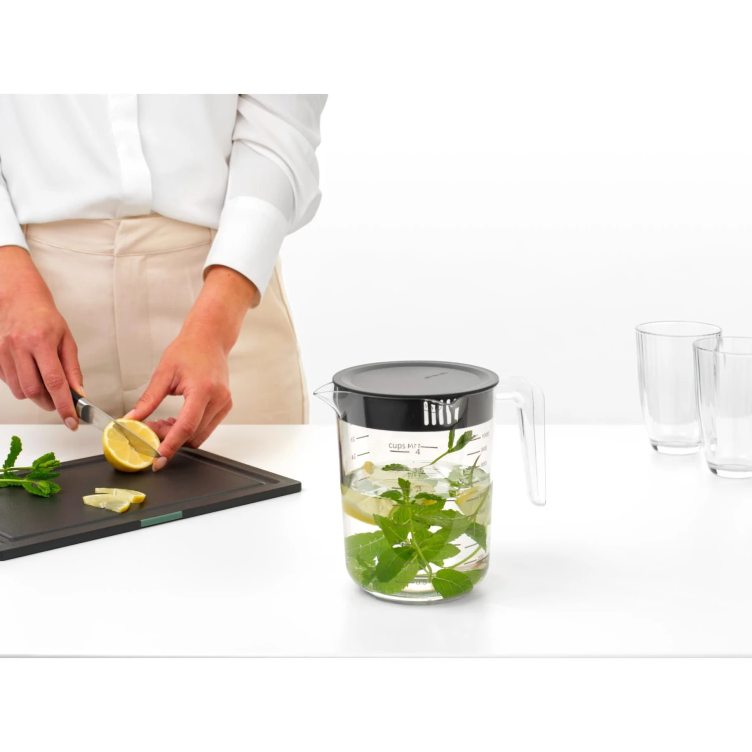 Brabantia Tasty+ Maatbeker Set 2 Delig Dark Grey 3 Brabantia Tasty+ Maatbeker Set 2 Delig Dark Grey - Afbeelding 3