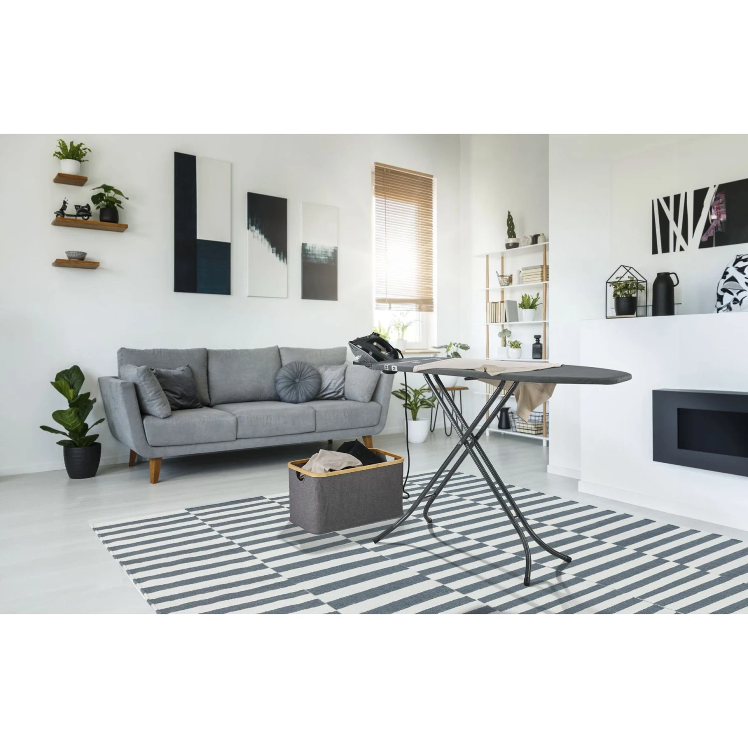 Leifheit Strijkplank Classic M (120 X 38 Cm) Basic Zwart 2 Leifheit Strijkplank Classic M (120 X 38 Cm) Basic Zwart - Afbeelding 2