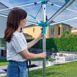 Leifheit Droogmolen Linomatic 400 Incl. Bodemhuls 40 Meter 7 Leifheit Droogmolen Linomatic 400 Incl. Bodemhuls 40 Meter -Marskramer Verkoop 131 5285 4