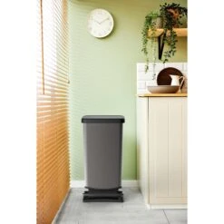 Pedaalemmer - Afvalbak 40 L PASO Grafiet 7 Pedaalemmer - Afvalbak 40 L PASO Grafiet -Marskramer Verkoop 141 1102 4 1